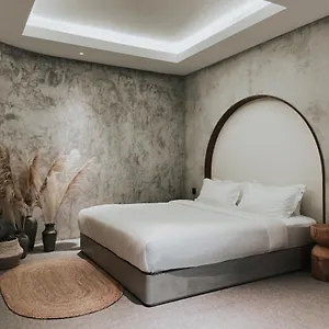 The Cara Boutique **** Κότα Κιναμπαλού