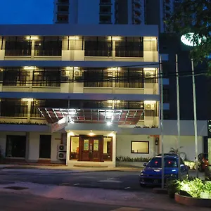 https://straits.hotelsinmalacca.net